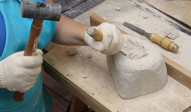 O que é entalhe na escultura? Como é feito?